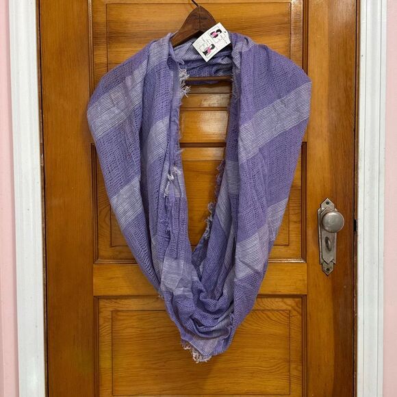 Cejon Light Purple Silver Infinity Scarf Rayon New With Tags - Picture 3 of 8